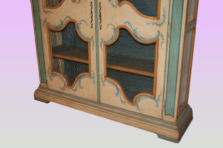 Antica vetrina francese Provenzale laccata 