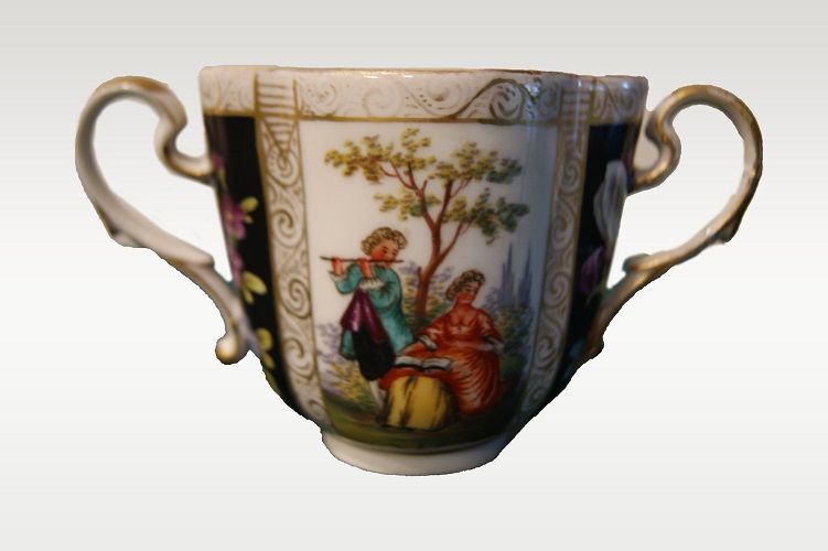 Antica tazza in pocerllana tedesca Meissen del 1800