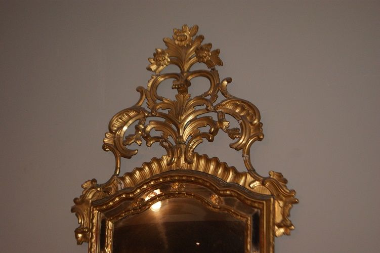 Antica spettacolare specchiera italiana del 1700 dorata foglia oro
