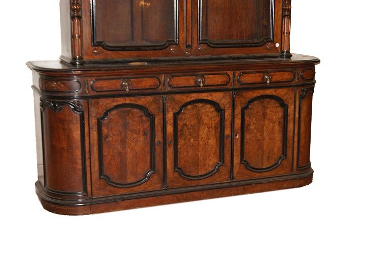 Grande credenza del 1800 Luigi Filippo in noce alta 280 cm