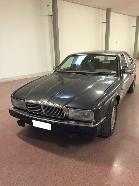 JAGUAR Daimler Sovereing 4.0 1991