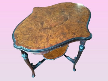 English oval scalloped coffee table in mahogany and walnut root