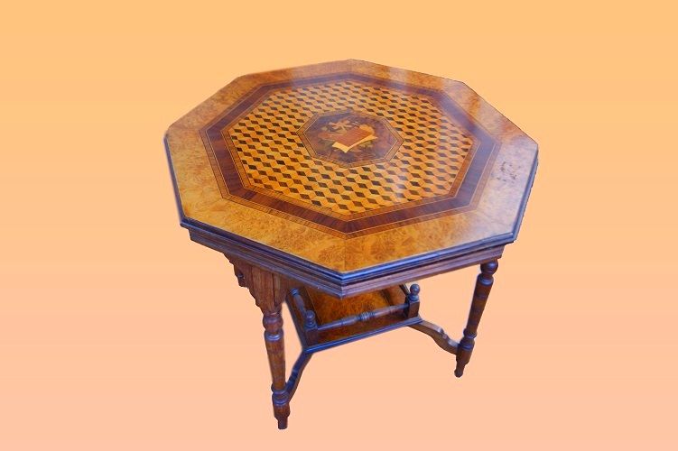 Tavolino ottagonale intarsiato Vittoriano