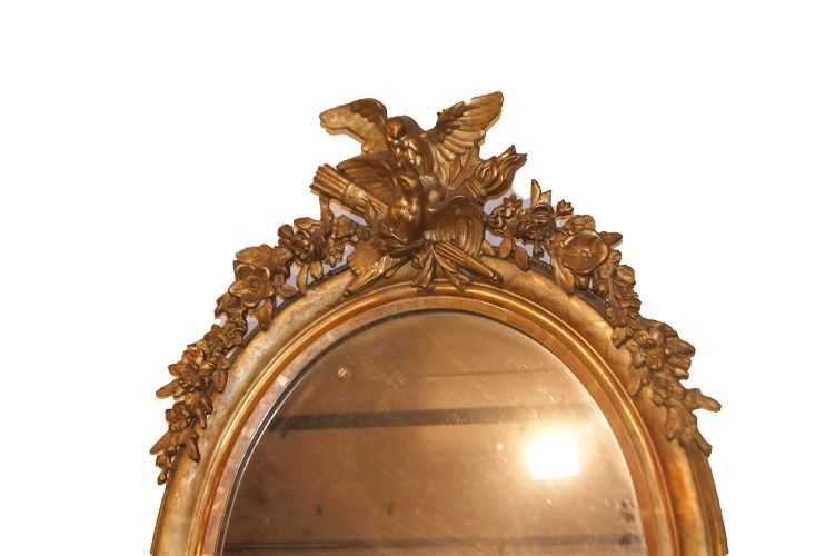 Antica specchiera dorata francese del 1800 foglia oro con cimasa