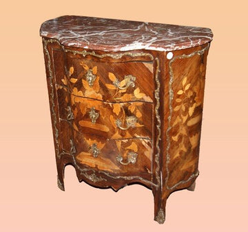 Belle commode ancienne Louis XV de taille moyenne des années 1800 en marqueterie