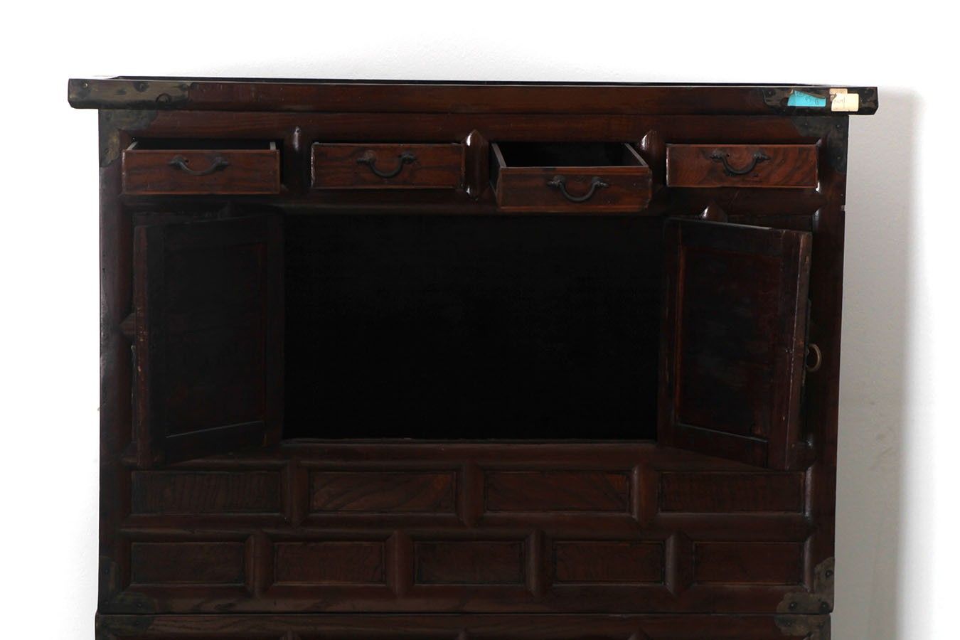 Antica credenza doppio corpo coreana del 1900 in legno orientale