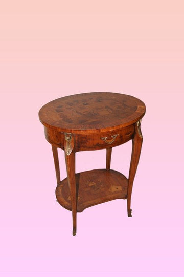 Petite table da salon française antique des années 1800 marquetée de style oriental