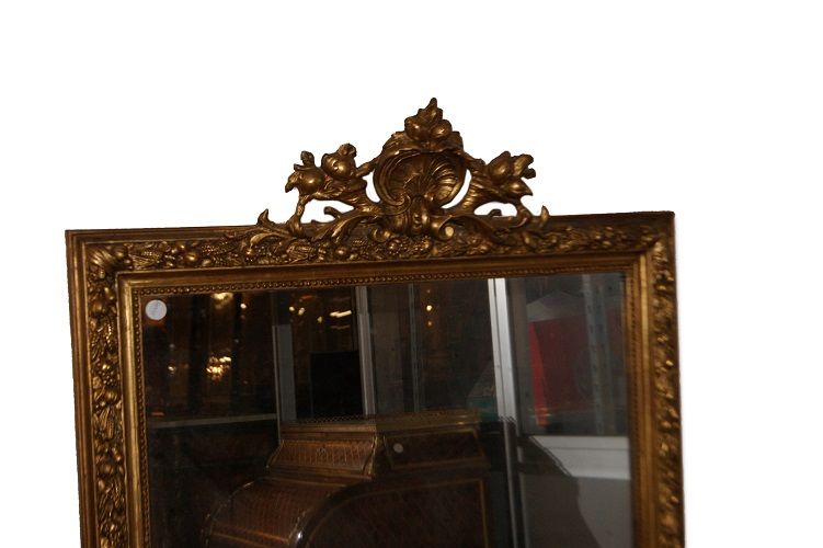 Antica grande specchiera dorata del 1800 Luigi XVI francese cimasa