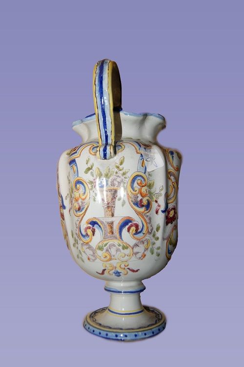 Coppia di antichi vasi francesi in ceramica del 1800 firmati decorati
