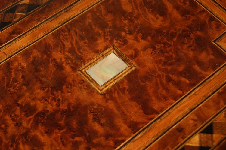Antico tavoli etagere 3 piani riccamente intarsiato del 1800 francese