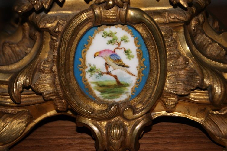 Antico orologio da tavolo francese del 1800 in bronzo allegoria Bacco