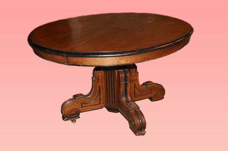 Tavolo allungabile Luigi Filippo del 1800 in legno di noce