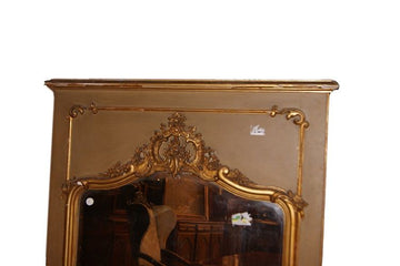 Grand miroir de cheminée doré de style Louis XV du 19ème siècle