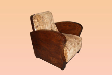Antique French Deco style armchairs from the early 1900s in walnut
