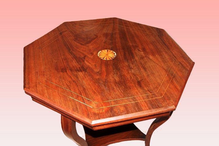 Antico tavolino vittoriano del 1800 ottagonale con intarsio