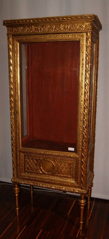 Stupenda vetrina dorata francese stile Luigi XVI
