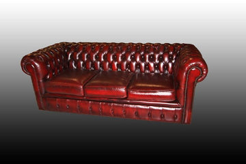 Antico divano Chesterfield inglese del 1950 in pelle rossa 3 posti