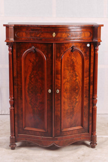 Ancient sideboard from 1800, Biedermeier, in mahogany and mahogany feather