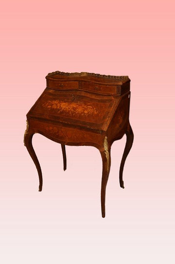 bureau a pente marqueté de style Louis XV français de 1800