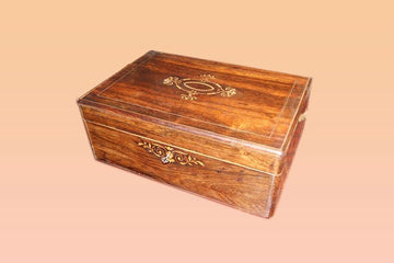 Grande boîte française de 1800 marquetée de style Charles X