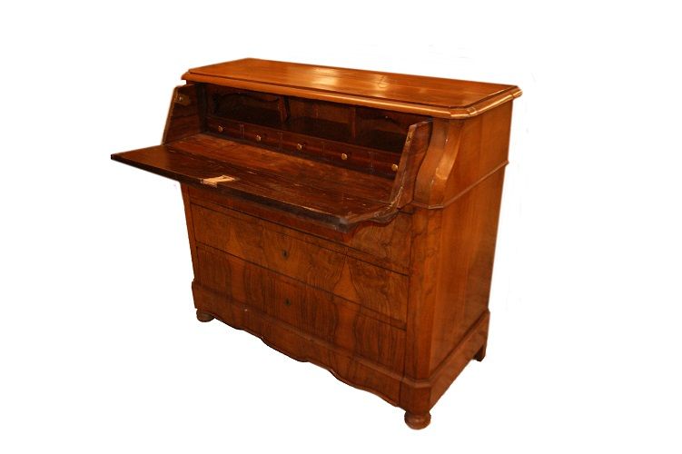 Antico cassettone Luigi Filippo del 1800 con ribalta in noce