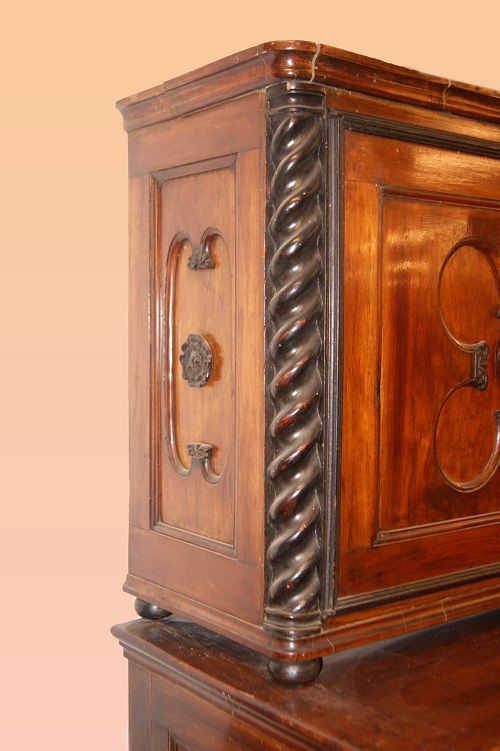 particolarissima antica Credenza italiana del 1800 legno di ciliegio 