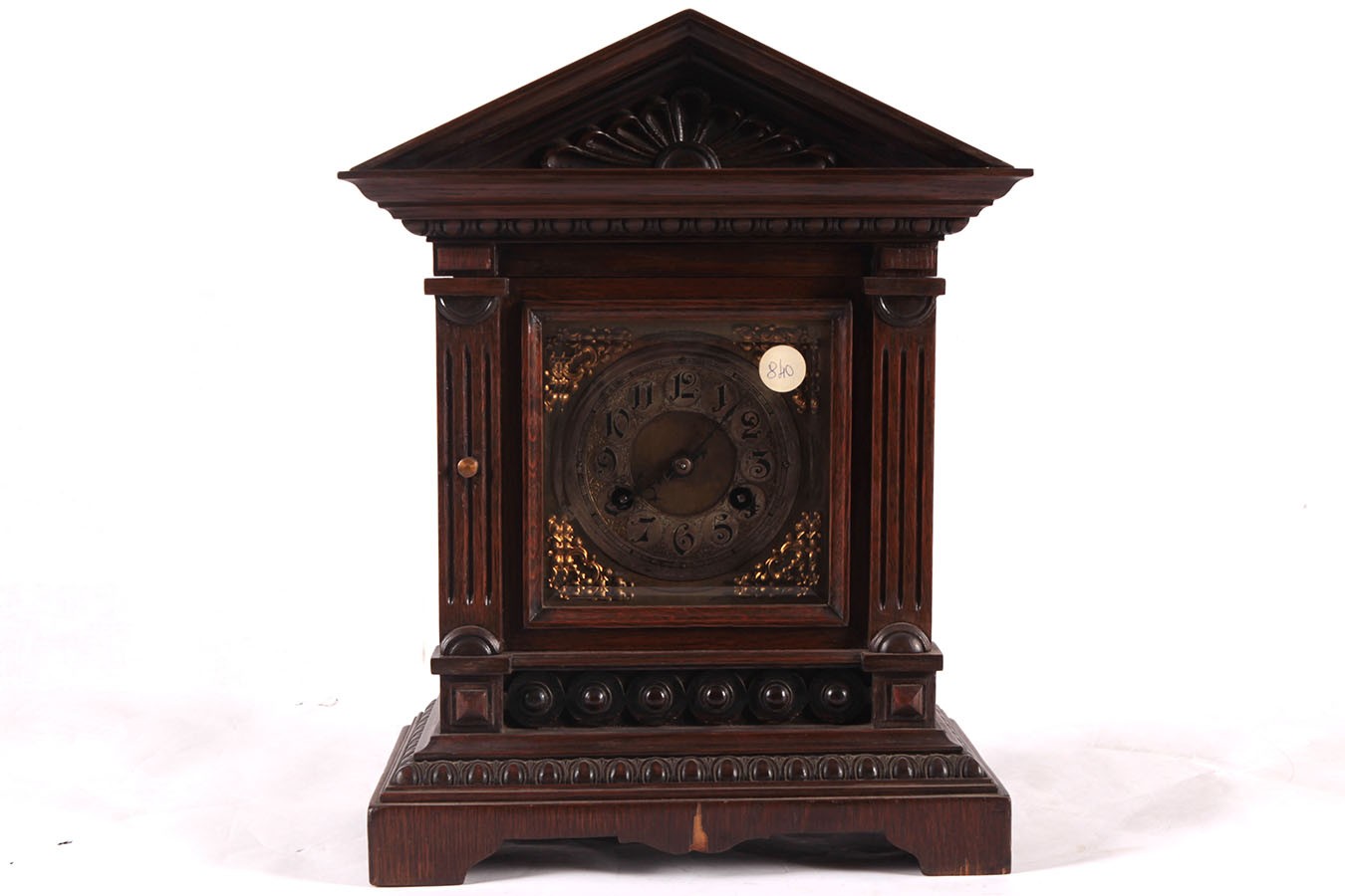 Antico orologio da tavolo inglese in legno di rovere con intagli