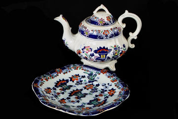 Service à thé ancien en porcelaine du 19ème siècle composé de 16 pièces