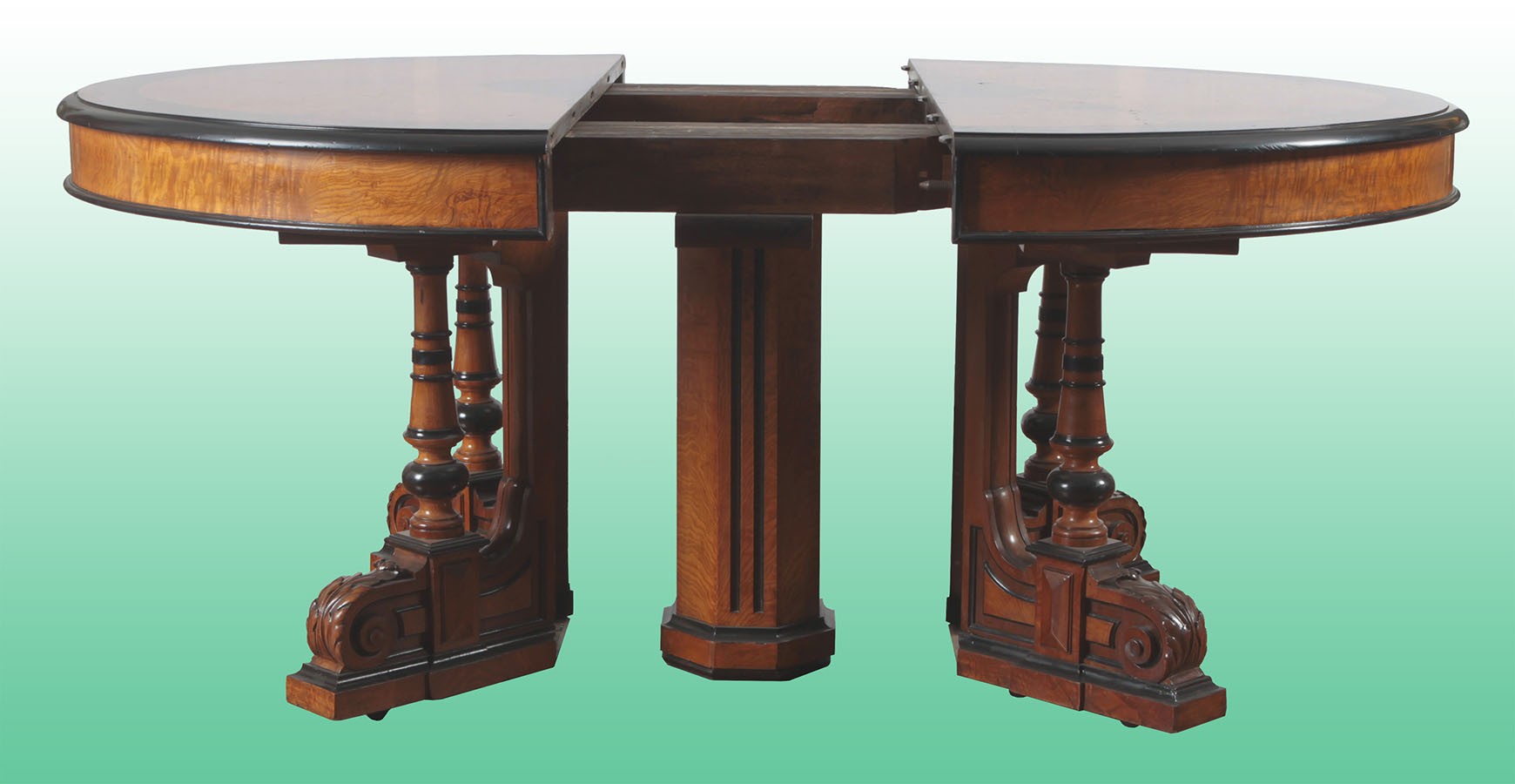 Antico tavolo ovale francese del 1800 in palissandro e radica di olmo