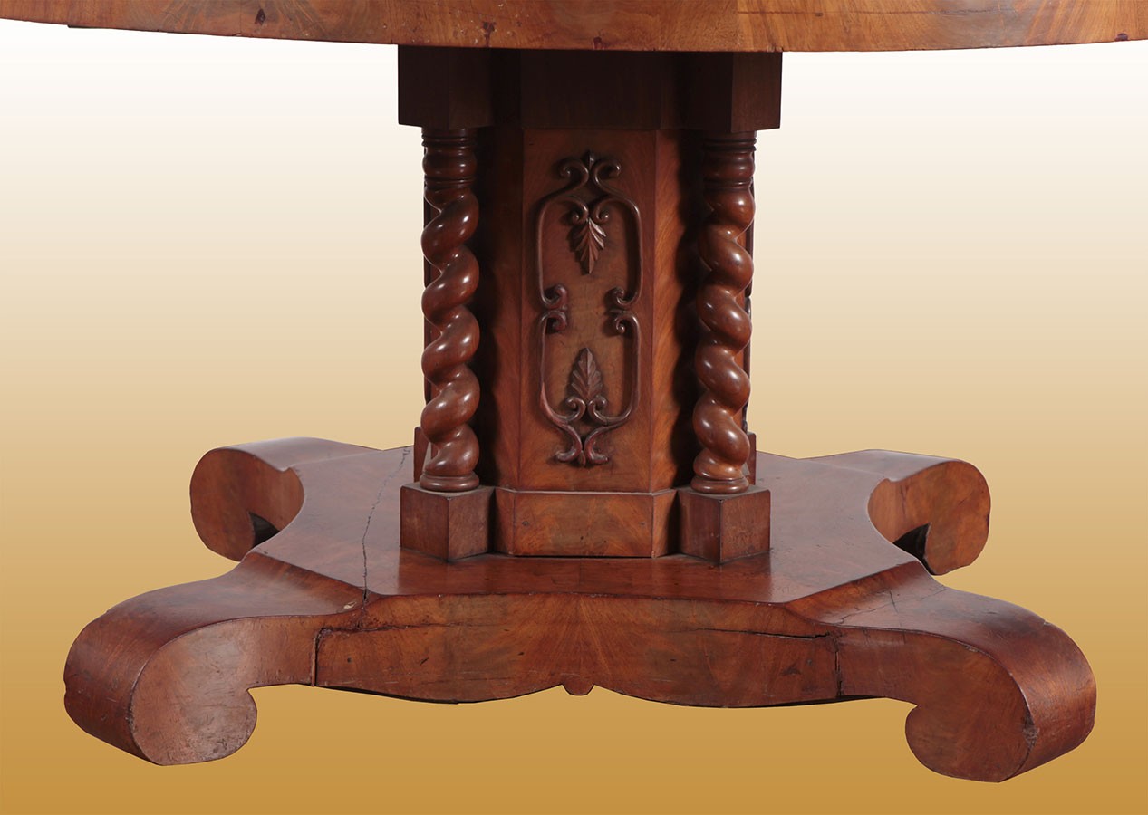 Antico tavolo circolare allungabile francese del 1800 in mogano