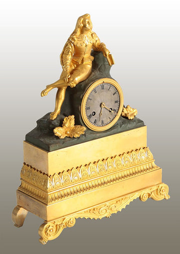 Antique French Parisian mantel clock from 1800, mercury-gilt bronze " Philosopher "