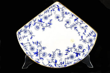 Large triangular porcelain plate