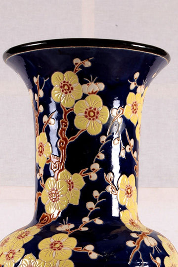 Vase chinois bleu décoré