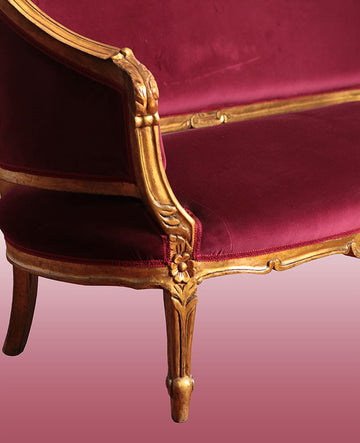 Salon français de style Louis XVI de la fin des années 1800 et du début des années 1900 doré à la feuille d'or