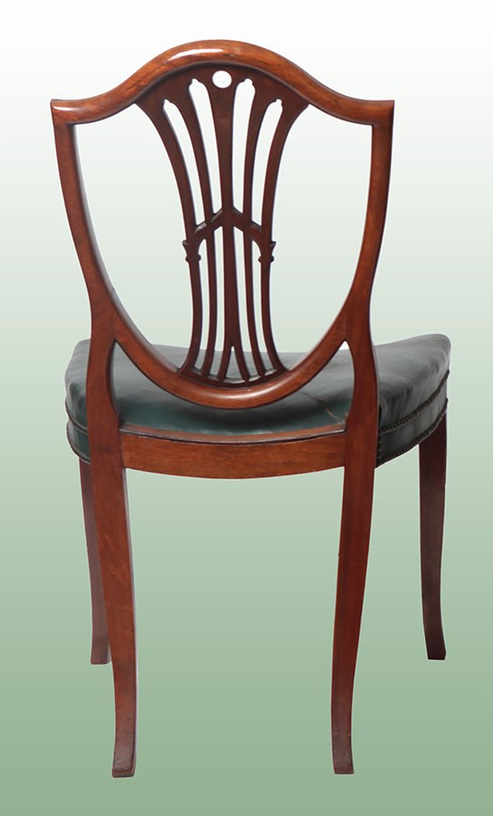 Gruppo di 8 sedie antiche inglesi del 1800 in mogano intagliato