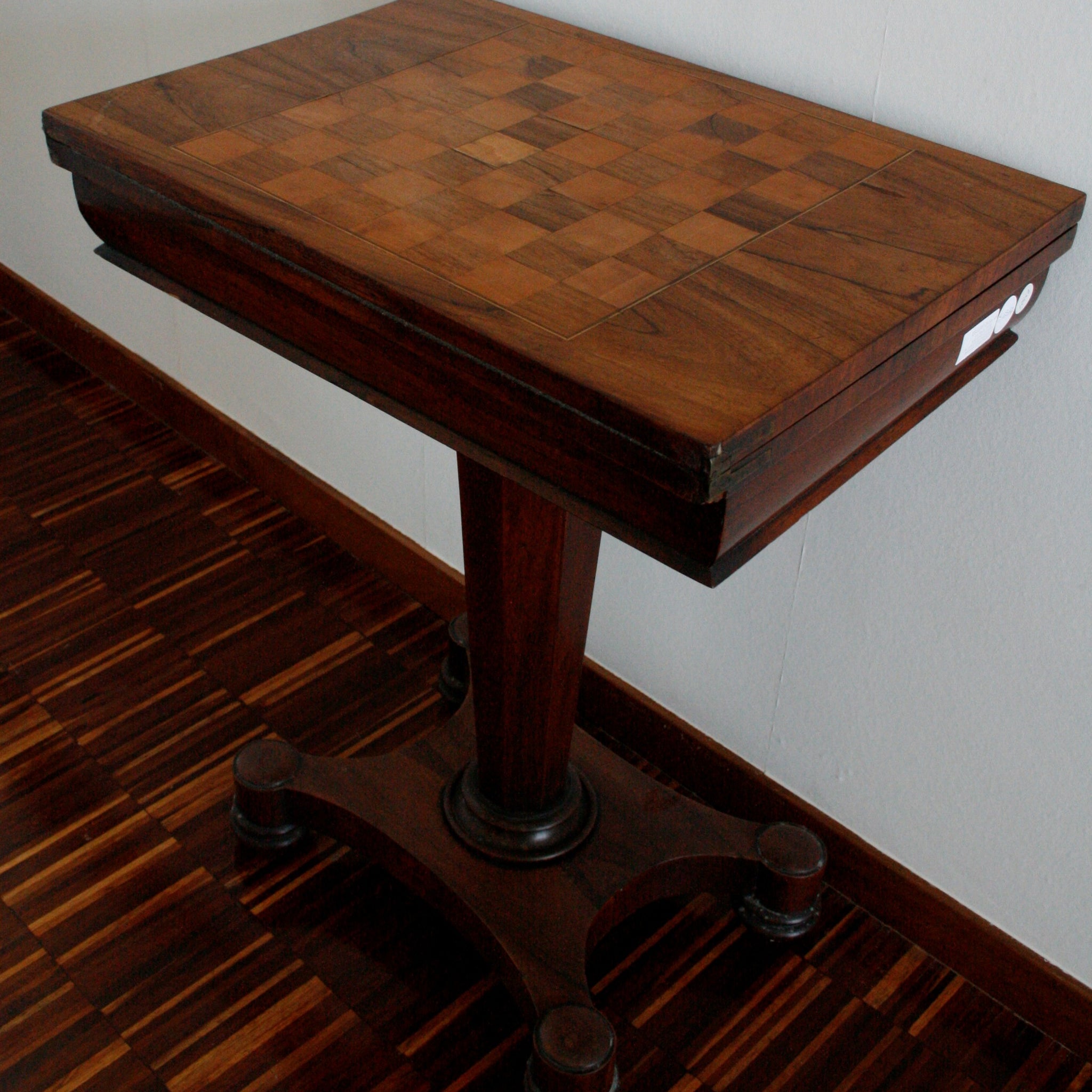 Antico tavolino da gioco in stile Regency in Palissandro del 1800