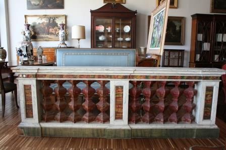 Balausta italiana in legno marmorizzato di fine 1700 inizio 1800