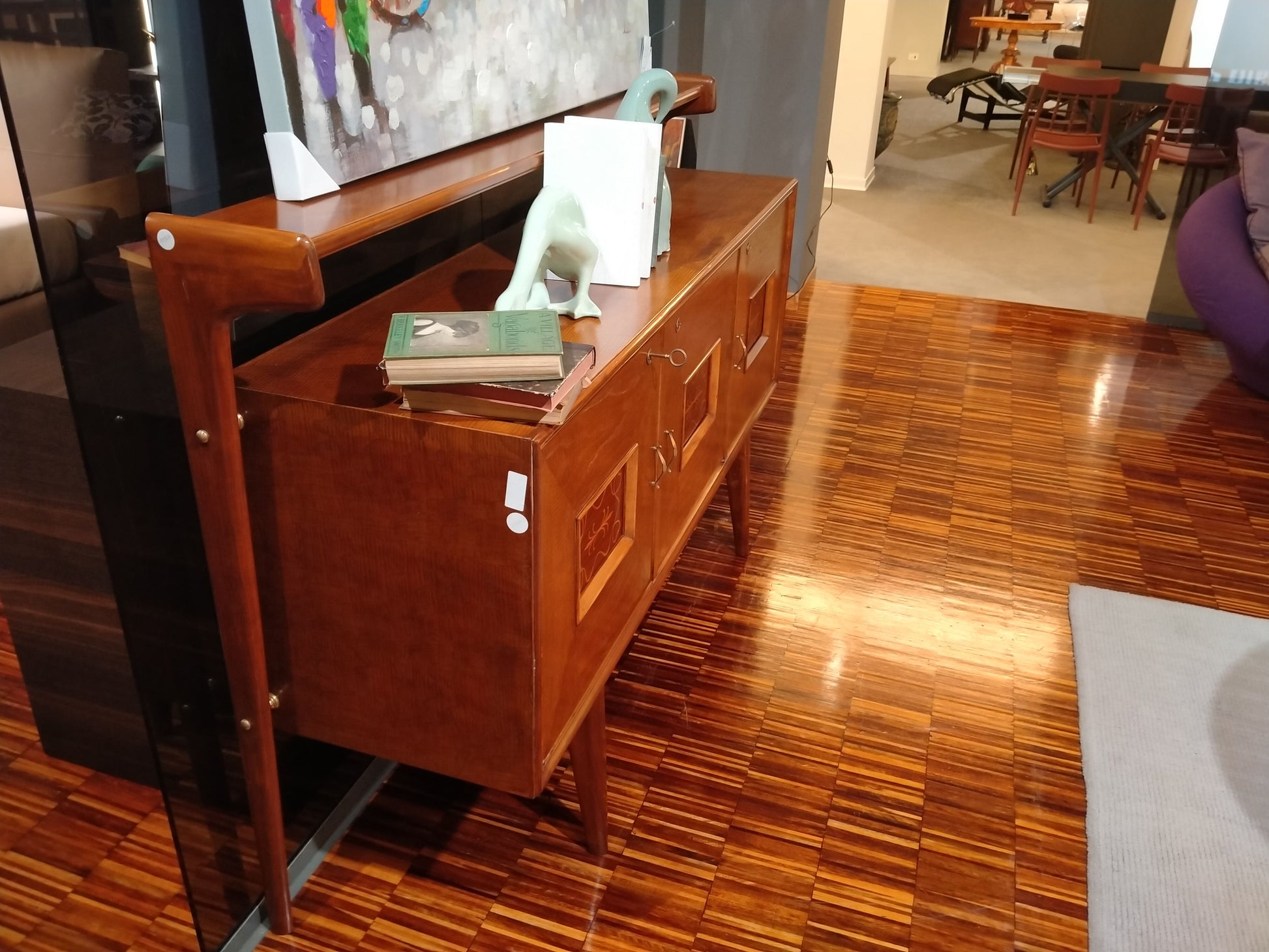 Credenza Vintage italiana anni '50 in legno di ciliegio con intarsi