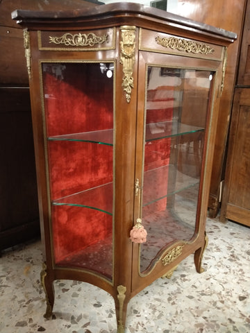 Antique French Parisian display cabinet from the 1800s in mahogany, bronze and marble