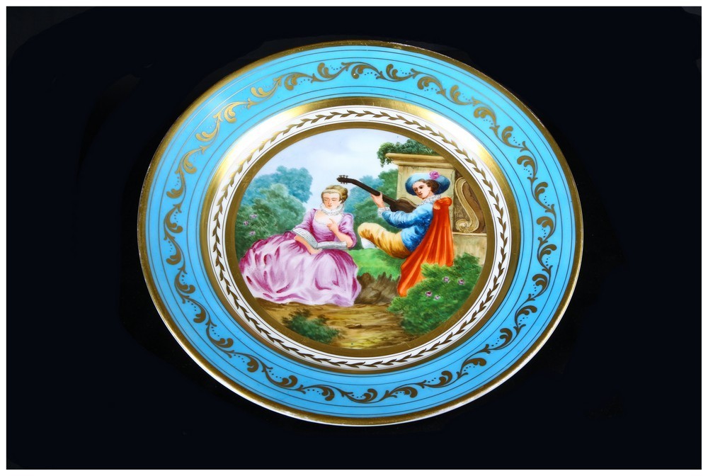 Antico piatto in porcellana francese di Sevres manifattura del 1800