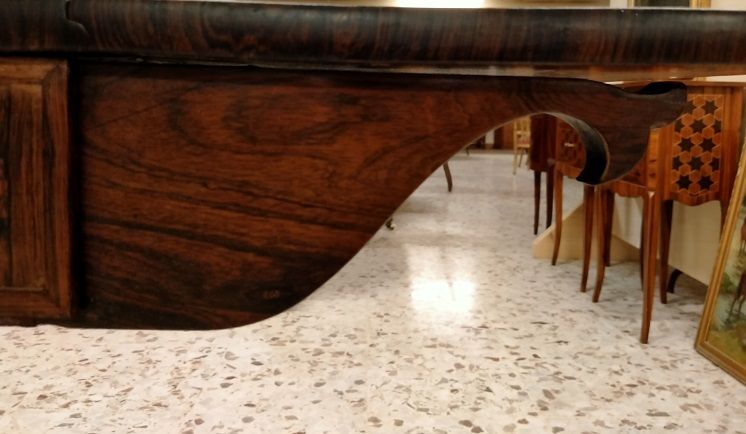 Antico tavolino scrittoio in palissandro in stile Regency, del 1800 