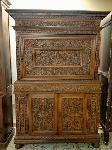Antique Italian Cupboard, in Renaissance carved walnut