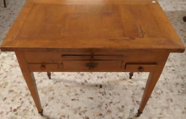Antico tavolino toilette italiano Luigi XVI in legno di ciliegio 1700