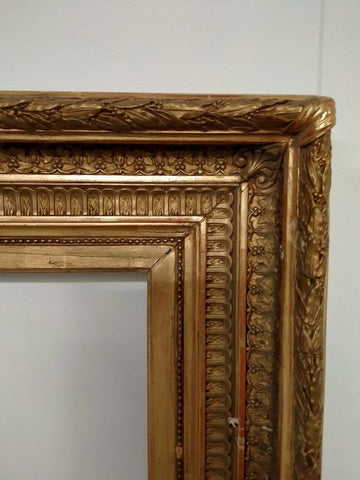 Cadre rectangulaire anglais ancien en bois doré de 1800