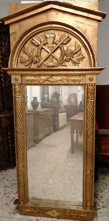 Grand miroir ancien en bois sculpté et doré du 19ème siècle