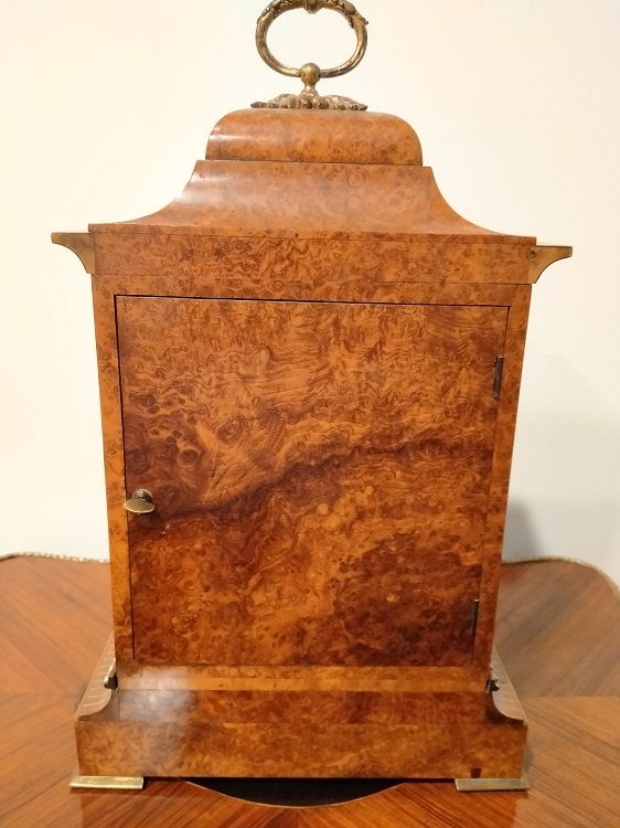 Antico orologio da tavolo del 1800 radica di olmo filetti di intarsio