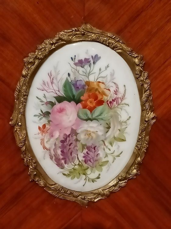 Antica splendida vetrina francese del 1800 con porcellana di Sevres