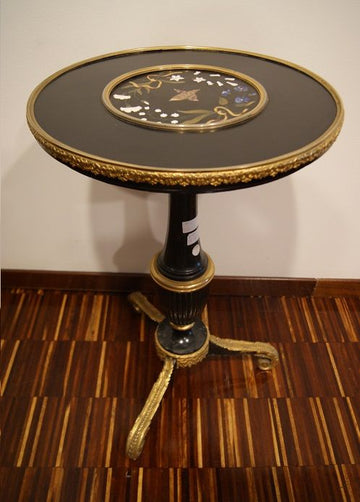 Petite Table française antique des années 1800 avec incrustations de pierres semi-précieuses