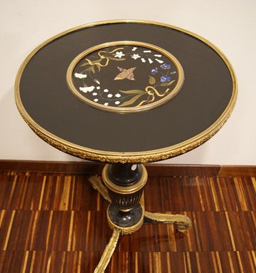 Petite Table française antique des années 1800 avec incrustations de pierres semi-précieuses