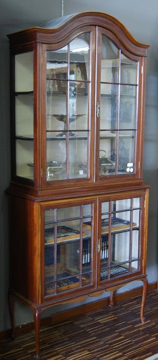 Antique Victorian two-body display cabinet from the 1800s in mahogany